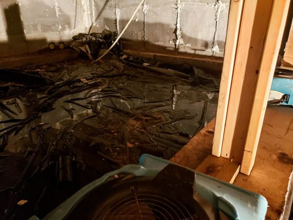Crawlspace Water Cleanup in Hilliard